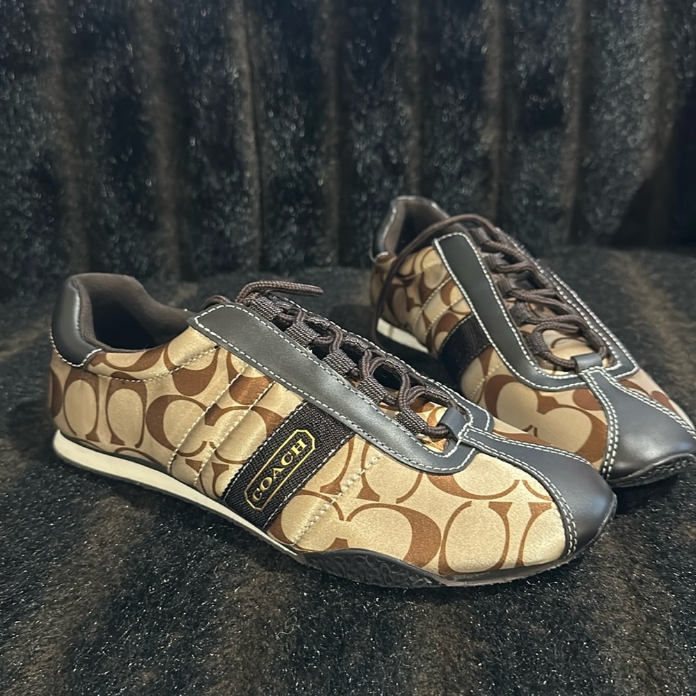 ❗️SALE❗️Authentic Coach Kirby 12CM SG Sateen Sneakers